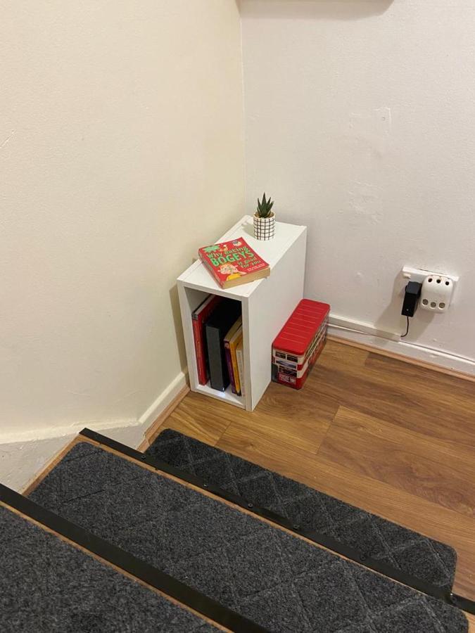 Single And Doubles Rooms Close To Central London Exteriör bild